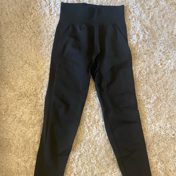 Gymshark Flex High Waisted Leggings (black) - Picture 3 of 5